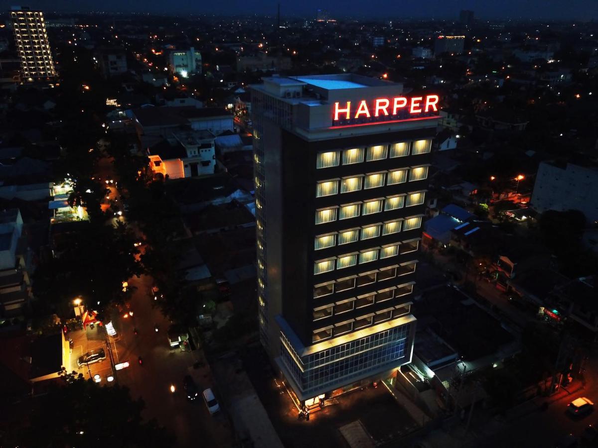 Harper Wahid Hasyim Medan by ASTON Hotel Bagian luar foto